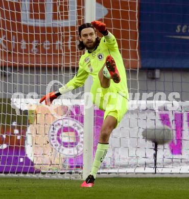 Fussball Bundesliga. SK Austria Klagenfurt gegen SV Guntamatic Ried.  Phillip Menzel (Klagenfurt). Klagenfurt, am 27.2.2022.
Foto: Kuess
www.qspictures.net
---
pressefotos, pressefotografie, kuess, qs, qspictures, sport, bild, bilder, bilddatenbank