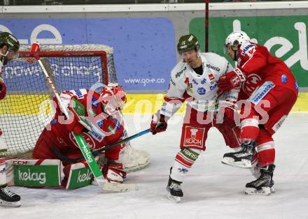 EBEL. Eishockey Bundesliga. KAC gegen	HCB Suedtirol Alperia. Sebastian Dahm, Manuel Ganahl,  (KAC), Michael Halmo  (Bozen). Klagenfurt, am 2.3.2022.
Foto: Kuess
www.qspictures.net

---
pressefotos, pressefotografie, kuess, qs, qspictures, sport, bild, bilder, bilddatenbank