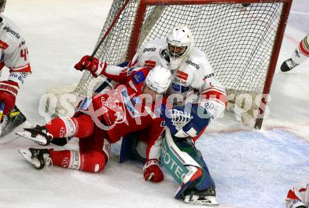 EBEL. Eishockey Bundesliga. KAC gegen	HCB Suedtirol Alperia. Matthew Fraser,  (KAC), Andreas Bernard  (Bozen). Klagenfurt, am 2.3.2022.
Foto: Kuess
www.qspictures.net

---
pressefotos, pressefotografie, kuess, qs, qspictures, sport, bild, bilder, bilddatenbank