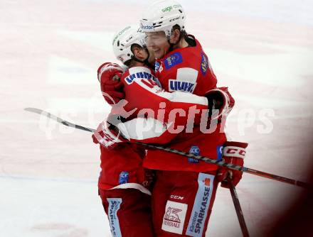 EBEL. Eishockey Bundesliga. KAC gegen	HCB Suedtirol Alperia. Torjubel Nicholas ERic Petersen, Paul Postma (KAC). Klagenfurt, am 2.3.2022.
Foto: Kuess
www.qspictures.net

---
pressefotos, pressefotografie, kuess, qs, qspictures, sport, bild, bilder, bilddatenbank