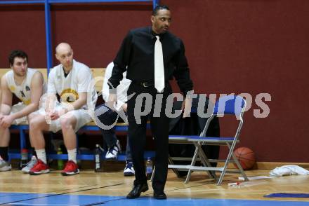 Basketball Zweite Liga 2021/2022. Grunddurchgang 18. Runde.  Woerthersee Piraten gegen 	BBU Salzburg.  Trainer Aaron Mitchell (Piraten). Klagenfurt, am 5.3.2022. 
Foto: Kuess
www.qspictures.net

---
pressefotos, pressefotografie, kuess, qs, qspictures, sport, bild, bilder, bilddatenbank