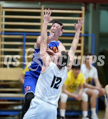 Basketball Zweite Liga 2021/2022. Grunddurchgang 18. Runde.  Woerthersee Piraten gegen 	BBU Salzburg. Jan-Arne Apschner  (Piraten),  Guillermo Sanchez Daza  (Salzburg). Klagenfurt, am 5.3.2022. 
Foto: Kuess
www.qspictures.net

---
pressefotos, pressefotografie, kuess, qs, qspictures, sport, bild, bilder, bilddatenbank