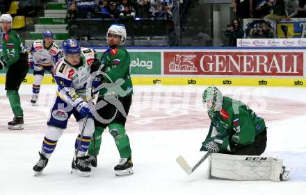 EBEL. Eishockey Bundesliga. VSV gegen HK SZ Olimpija Ljubljana.  Benjamin Lanzinger, (VSV), Mitja Robar,  Zan Us  (Laibach). Villach, am 9.3.2022.
Foto: Kuess
www.qspictures.net
---
pressefotos, pressefotografie, kuess, qs, qspictures, sport, bild, bilder, bilddatenbank