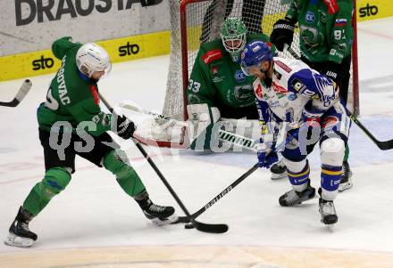 EBEL. Eishockey Bundesliga. VSV gegen HK SZ Olimpija Ljubljana.  Brett Flemming, (VSV),  Aleksandar Magovac  (Laibach). Villach, am 9.3.2022.
Foto: Kuess
www.qspictures.net
---
pressefotos, pressefotografie, kuess, qs, qspictures, sport, bild, bilder, bilddatenbank