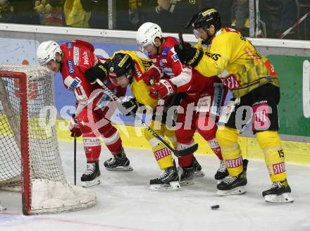 EBEL. Eishockey Bundesliga. KAC gegen	spusu Vienna Capitals. Lukas Haudum, Clemens Unterweger, (KAC),  Nicolai Meyer, James Sheppard  (Vienna Capitals). Klagenfurt, am 11.3.2022.
Foto: Kuess
www.qspictures.net

---
pressefotos, pressefotografie, kuess, qs, qspictures, sport, bild, bilder, bilddatenbank