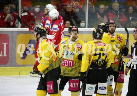 EBEL. Eishockey Bundesliga. KAC gegen	spusu Vienna Capitals. Jubel   (Vienna Capitals). Klagenfurt, am 11.3.2022.
Foto: Kuess
www.qspictures.net

---
pressefotos, pressefotografie, kuess, qs, qspictures, sport, bild, bilder, bilddatenbank