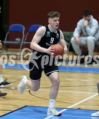 Basketball 2. Liga 2021/2022. Grunddurchgang 19. Runde.  KOS Celovec gegen  RAIDERS Tirol.  Ziga Habat   (Tirol). Klagenfurt, am 12.3.2022.
Foto: Kuess
www.qspictures.net
---
pressefotos, pressefotografie, kuess, qs, qspictures, sport, bild, bilder, bilddatenbank