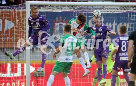 Fussball Bundesliga. Play-off. SK Austria Klagenfurt gegen Rapid Wien.  Florian Jaritz, Nicolas Wimmer,  (Klagenfurt),  Robert Ljubicic (Rapid). Klagenfurt, am 13.3.2022.
Foto: Kuess
www.qspictures.net
---
pressefotos, pressefotografie, kuess, qs, qspictures, sport, bild, bilder, bilddatenbank