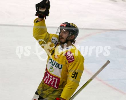 EBEL. Eishockey Bundesliga. KAC gegen	spusu Vienna Capitals. Torjubel Charles Dodero  (Vienna Capitals). Klagenfurt, am 13.3.2022.
Foto: Kuess
www.qspictures.net

---
pressefotos, pressefotografie, kuess, qs, qspictures, sport, bild, bilder, bilddatenbank