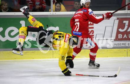 EBEL. Eishockey Bundesliga. KAC gegen	spusu Vienna Capitals. Manuel Ganahl, (KAC),  Joel Lowry  (Vienna Capitals). Klagenfurt, am 13.3.2022.
Foto: Kuess
www.qspictures.net

---
pressefotos, pressefotografie, kuess, qs, qspictures, sport, bild, bilder, bilddatenbank