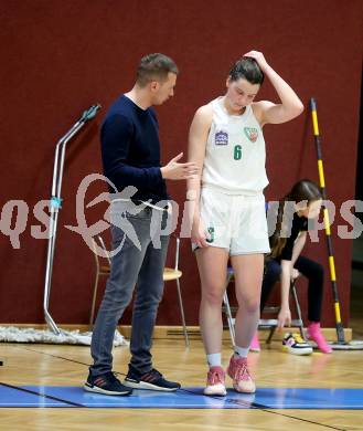 Basketball Damen Superliga 2021/2022. Grunddurchgang 11. Runde.  KOS Celovec Damen gegen   UBSC-DBBC Graz.  Trainer Voncina Andraz, Alina Seher  (KOS). Klagenfurt, am 19.3.2022.
Foto: Kuess
www.qspictures.net
---
pressefotos, pressefotografie, kuess, qs, qspictures, sport, bild, bilder, bilddatenbank