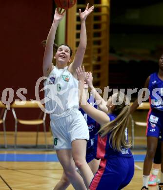 Basketball Damen Superliga 2021/2022. Grunddurchgang 11. Runde.  KOS Celovec Damen gegen   UBSC-DBBC Graz. Alina Seher  (KOS), Paula Hochstrasser  (Graz). Klagenfurt, am 19.3.2022.
Foto: Kuess
www.qspictures.net
---
pressefotos, pressefotografie, kuess, qs, qspictures, sport, bild, bilder, bilddatenbank