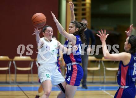 Basketball Damen Superliga 2021/2022. Grunddurchgang 11. Runde.  KOS Celovec Damen gegen   UBSC-DBBC Graz. Patricia Pauer,  (KOS),  Ajla Meskic (Graz). Klagenfurt, am 19.3.2022.
Foto: Kuess
www.qspictures.net
---
pressefotos, pressefotografie, kuess, qs, qspictures, sport, bild, bilder, bilddatenbank