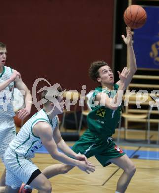 Basketball 2. Liga 2021/2022. Grunddurchgang 13. Runde.  KOS Celovec gegen  Dornbirn Lions. Valentin Pasterk  (KOS),  Luis Erath  (Dornbirn). Klagenfurt, am 19.3.2022.
Foto: Kuess
www.qspictures.net
---
pressefotos, pressefotografie, kuess, qs, qspictures, sport, bild, bilder, bilddatenbank