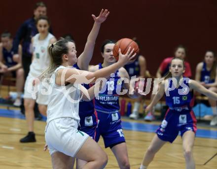 Basketball Damen Superliga 2021/2022. Grunddurchgang 11. Runde.  KOS Celovec Damen gegen   UBSC-DBBC Graz. Sara Feratovic  (KOS),   Eni Nizamic  (Graz). Klagenfurt, am 19.3.2022.
Foto: Kuess
www.qspictures.net
---
pressefotos, pressefotografie, kuess, qs, qspictures, sport, bild, bilder, bilddatenbank