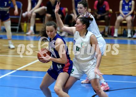 Basketball Damen Superliga 2021/2022. Grunddurchgang 11. Runde.  KOS Celovec Damen gegen   UBSC-DBBC Graz.  Patricia Pauer (KOS),  Lejla Meskic (Graz). Klagenfurt, am 19.3.2022.
Foto: Kuess
www.qspictures.net
---
pressefotos, pressefotografie, kuess, qs, qspictures, sport, bild, bilder, bilddatenbank