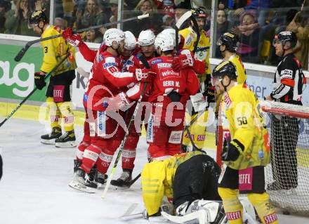 EBEL. Eishockey Bundesliga. KAC gegen	spusu Vienna Capitals. Torjubel Stefan Geier, Lukas Haudum, Manuel Geier, Thomas Vallant (KAC). Klagenfurt, am 20.3.2022.
Foto: Kuess
www.qspictures.net

---
pressefotos, pressefotografie, kuess, qs, qspictures, sport, bild, bilder, bilddatenbank