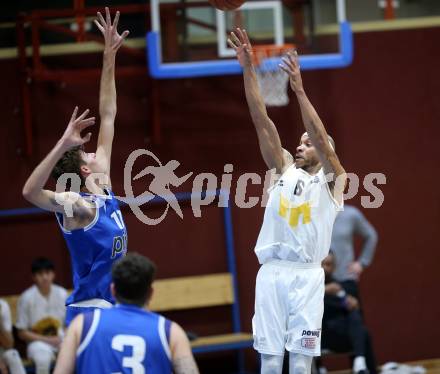 Basketball Zweite Liga 2021/2022. Grunddurchgang 16. Runde.  Woerthersee Piraten gegen Kufstein Towers.  Shawn Ray (Piraten),  Thomas Pirchner  (Kufstein). Klagenfurt, am 20.3.2022. 
Foto: Kuess
www.qspictures.net

---
pressefotos, pressefotografie, kuess, qs, qspictures, sport, bild, bilder, bilddatenbank