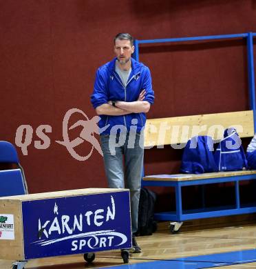 Basketball Zweite Liga 2021/2022. Grunddurchgang 16. Runde.  Woerthersee Piraten gegen Kufstein Towers.  Trainer Markus Thurner (Kufstein). Klagenfurt, am 20.3.2022. 
Foto: Kuess
www.qspictures.net

---
pressefotos, pressefotografie, kuess, qs, qspictures, sport, bild, bilder, bilddatenbank