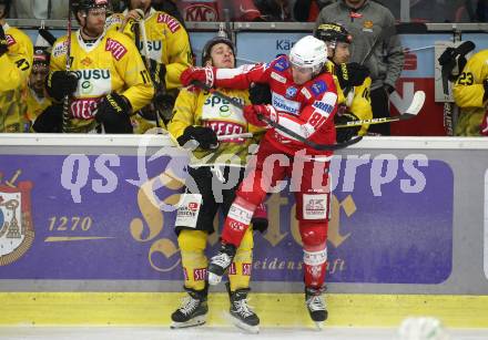 EBEL. Eishockey Bundesliga. KAC gegen	spusu Vienna Capitals. Nikolaus Kraus,  (KAC),  Christof Kromp (Vienna Capitals). Klagenfurt, am 20.3.2022.
Foto: Kuess
www.qspictures.net

---
pressefotos, pressefotografie, kuess, qs, qspictures, sport, bild, bilder, bilddatenbank