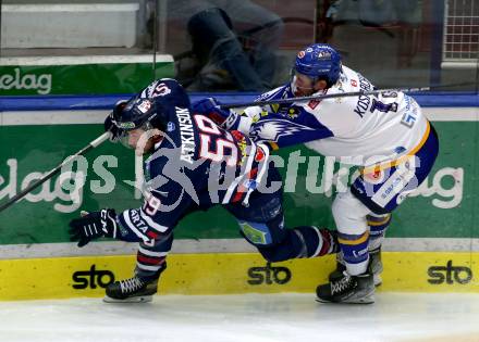 EBEL. Eishockey Bundesliga. VSV gegen Hydro Fehervar AV 19.  Scott Kosmachuk,  (VSV),  Joshua Atkinson (Hydro Fehervar). Villach, am 24.3.2022.
Foto: Kuess
www.qspictures.net
---
pressefotos, pressefotografie, kuess, qs, qspictures, sport, bild, bilder, bilddatenbank