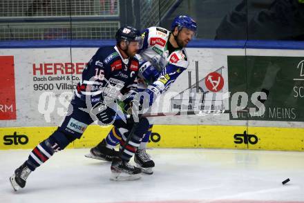 EBEL. Eishockey Bundesliga. VSV gegen Hydro Fehervar AV 19. Rick Schofield,  (VSV), Janos Hari   (Hydro Fehervar). Villach, am 24.3.2022.
Foto: Kuess
www.qspictures.net
---
pressefotos, pressefotografie, kuess, qs, qspictures, sport, bild, bilder, bilddatenbank