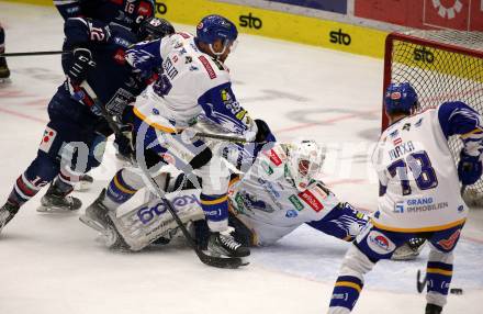 EBEL. Eishockey Bundesliga. VSV gegen Hydro Fehervar AV 19.  Derek Joslin, Tomi Karhunen, Felix Maxa,  (VSV), Braeden Shaw  (Hydro Fehervar). Villach, am 24.3.2022.
Foto: Kuess
www.qspictures.net
---
pressefotos, pressefotografie, kuess, qs, qspictures, sport, bild, bilder, bilddatenbank