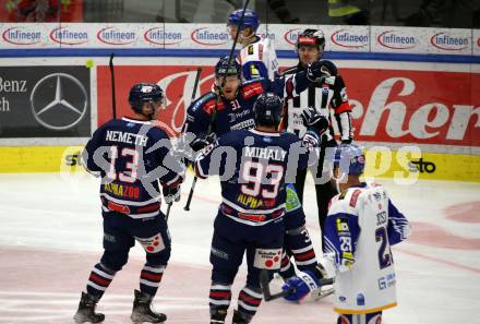 EBEL. Eishockey Bundesliga. VSV gegen Hydro Fehervar AV 19.   Torjubel  (Hydro Fehervar). Villach, am 24.3.2022.
Foto: Kuess
www.qspictures.net
---
pressefotos, pressefotografie, kuess, qs, qspictures, sport, bild, bilder, bilddatenbank