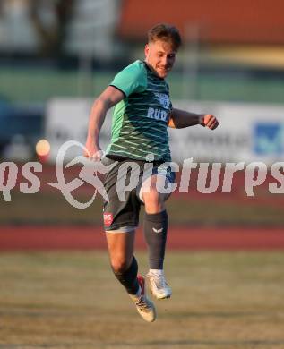 Fussball Kaerntner Liga. Voelkermarkt gegen Bleiburg. Torjubel Lukas Urnik (Voelkermarkt). Voelkermarkt, 26.3.2022.
Foto: Kuess

---
pressefotos, pressefotografie, kuess, qs, qspictures, sport, bild, bilder, bilddatenbank