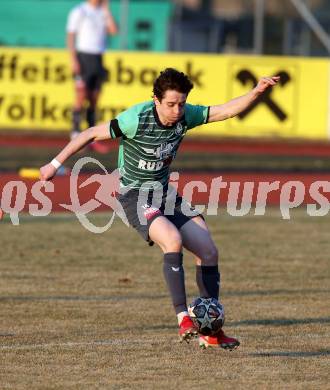 Fussball Kaerntner Liga. Voelkermarkt gegen Bleiburg. Julian Sebastian Opetnik (Voelkermarkt). Voelkermarkt, 26.3.2022.
Foto: Kuess

---
pressefotos, pressefotografie, kuess, qs, qspictures, sport, bild, bilder, bilddatenbank