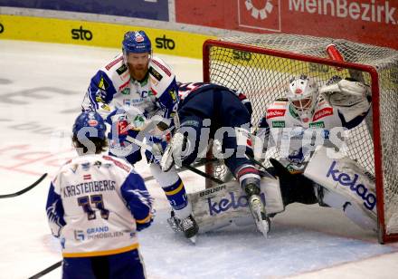 EBEL. Eishockey Bundesliga. VSV gegen Hydro Fehervar AV 19. Jamie Fraser, Tomi Karhunen,  (VSV), Braeden Shaw  (Hydro Fehervar). Villach, am 1.4.2022.
Foto: Kuess
www.qspictures.net
---
pressefotos, pressefotografie, kuess, qs, qspictures, sport, bild, bilder, bilddatenbank