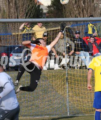 Fussball 2. Klasse B. SG KSK-Woerthersee/ATUS Poertschach gegen Afritz.  Fabio Romano Gaetano Trezza (Afritz). Krumpendorf, 26.3.2022.
Foto: Kuess

---
pressefotos, pressefotografie, kuess, qs, qspictures, sport, bild, bilder, bilddatenbank