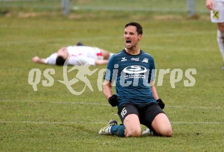 Fussball Kaerntner Liga. Kraig gegen Gmuend.  Torjubel Sebastian Hertelt,  (Kraig). Kraig, am 2.4.2022.
Foto: Kuess
---
pressefotos, pressefotografie, kuess, qs, qspictures, sport, bild, bilder, bilddatenbank