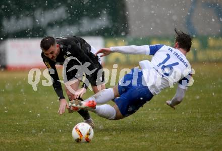 Fussball Regionalliga. Treibach gegen Spittal.  Moritz Leitner (Treibach), Roberto Stajev  (Spittal). Treibach, 2.4.2022.
Foto: Kuess
---
pressefotos, pressefotografie, kuess, qs, qspictures, sport, bild, bilder, bilddatenbank