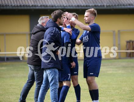 Fussball. 1. Klasse B. Rothenthurn gegen Velden. Torjubel  Anel Mujkic, (Velden).  Rothenthurn, 3.4.2022.
Foto: Kuess
---
pressefotos, pressefotografie, kuess, qs, qspictures, sport, bild, bilder, bilddatenbank