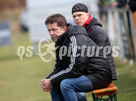 Fussball. 1. Klasse B. Rothenthurn gegen Velden. Trainer Marjan Florjancic   (Rothenthurn).  Rothenthurn, 3.4.2022.
Foto: Kuess
---
pressefotos, pressefotografie, kuess, qs, qspictures, sport, bild, bilder, bilddatenbank