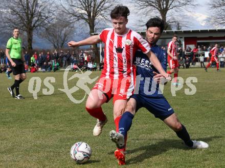 Fussball. 1. Klasse B. Rothenthurn gegen Velden. Fabio Norbert Daxer  (Rothenthurn),  Roland Putsche (Velden).  Rothenthurn, 3.4.2022.
Foto: Kuess
---
pressefotos, pressefotografie, kuess, qs, qspictures, sport, bild, bilder, bilddatenbank