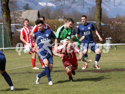 Fussball. 1. Klasse B. Rothenthurn gegen Velden.  Georg Wegscheider, Alexander Burkhard Unterberger (Rothenthurn),   Roland Putsche, Manuel Wallner (Velden).  Rothenthurn, 3.4.2022.
Foto: Kuess
---
pressefotos, pressefotografie, kuess, qs, qspictures, sport, bild, bilder, bilddatenbank