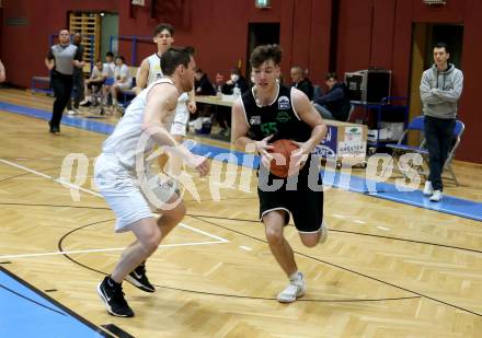 Basketball Zweite Liga 2021/2022. Playdown 2.  Woerthersee Piraten gegen Deutsch Wagram Alligators.  Jan-Arne Apschner (Piraten), Moritz Daubner  (Deutsch Wagram Alligators). Klagenfurt, am 9.4.2022. 
Foto: Kuess
www.qspictures.net

---
pressefotos, pressefotografie, kuess, qs, qspictures, sport, bild, bilder, bilddatenbank