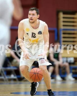 Basketball Zweite Liga 2021/2022. Playdown 2.  Woerthersee Piraten gegen Deutsch Wagram Alligators.  Jan-Arne Apschner (Piraten). Klagenfurt, am 9.4.2022. 
Foto: Kuess
www.qspictures.net

---
pressefotos, pressefotografie, kuess, qs, qspictures, sport, bild, bilder, bilddatenbank