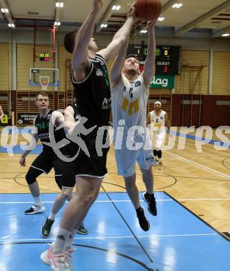 Basketball Zweite Liga 2021/2022. Playdown 2.  Woerthersee Piraten gegen Deutsch Wagram Alligators.  Jan-Arne Apschner (Piraten), Nikica Nikolic  (Deutsch Wagram Alligators). Klagenfurt, am 9.4.2022. 
Foto: Kuess
www.qspictures.net

---
pressefotos, pressefotografie, kuess, qs, qspictures, sport, bild, bilder, bilddatenbank