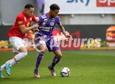 Fussball Bundesliga. SK Austria Klagenfurt gegen Red Bull Salzburg.   Michael Blauensteiner, (Klagenfurt), Noah Okafor   (Salzburg). Klagenfurt, am 10.4.2022.
Foto: Kuess
---
pressefotos, pressefotografie, kuess, qs, qspictures, sport, bild, bilder, bilddatenbank