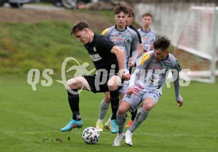 Fussball Regionalliga. WAC Amateure gegen Sturm Graz II. Armin Karic  (WAC Amateure),  Vincent Trummer (Sturm Graz). St. Andrae, am 9.4.2022.
Foto: Kuess
---
pressefotos, pressefotografie, kuess, qs, qspictures, sport, bild, bilder, bilddatenbank