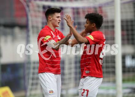 Fussball Bundesliga. SK Austria Klagenfurt gegen Red Bull Salzburg.   Torjubel Benjamin Sesko, Karim Adeyemi  (Salzburg). Klagenfurt, am 10.4.2022.
Foto: Kuess
---
pressefotos, pressefotografie, kuess, qs, qspictures, sport, bild, bilder, bilddatenbank