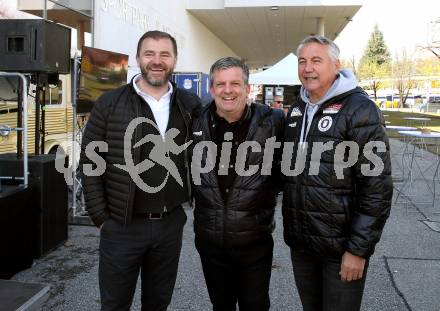 Fussball Bundesliga. SK Austria Klagenfurt gegen Red Bull Salzburg. Buehnen Party, Praesentation Hauptsponsor.   Zeljko Karajica, Matthias Imhof, Trainer Peter Pacult. Klagenfurt, am 10.4.2022.
Foto: Kuess
---
pressefotos, pressefotografie, kuess, qs, qspictures, sport, bild, bilder, bilddatenbank