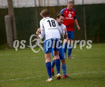 Fussball. 2. Klasse C.  Frantschach gegen Kraig. Torjubel  Raphael Helmut Floredo (Kraig). Frantschach, 10.4.2022.
Foto: Kuess 
---
pressefotos, pressefotografie, kuess, qs, qspictures, sport, bild, bilder, bilddatenbank