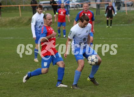 Fussball. 2. Klasse C.  Frantschach gegen Kraig.  Iman Rahmatpanah Siya Masgi (Frantschach),  Georg Pirker   (Kraig). Frantschach, 10.4.2022.
Foto: Kuess 
---
pressefotos, pressefotografie, kuess, qs, qspictures, sport, bild, bilder, bilddatenbank