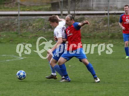 Fussball. 2. Klasse C.  Frantschach gegen Kraig. Iman Rahmatpanah Siya Masgi
  (Frantschach),  Luca Kienberger  (Kraig). Frantschach, 10.4.2022.
Foto: Kuess 
---
pressefotos, pressefotografie, kuess, qs, qspictures, sport, bild, bilder, bilddatenbank