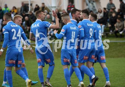 Fussball Kaerntner Liga. Bleiburg gegen SAK. Torjubel (SAK). Bleiburg, 16.4.2022.
Foto: Kuess
---
pressefotos, pressefotografie, kuess, qs, qspictures, sport, bild, bilder, bilddatenbank