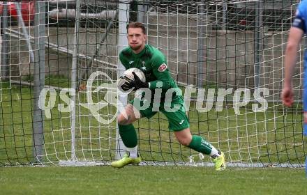 Fussball Kaerntner Liga. Bleiburg gegen SAK.  Domen Mrezar (SAK). Bleiburg, 16.4.2022.
Foto: Kuess
---
pressefotos, pressefotografie, kuess, qs, qspictures, sport, bild, bilder, bilddatenbank